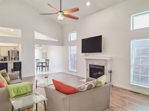 Living - 519 Stoneridge Dr, Moore, OK 73160 photo 1 of 2