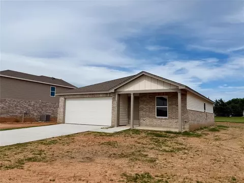 3911 Northridge Rd, Shawnee, OK 74804