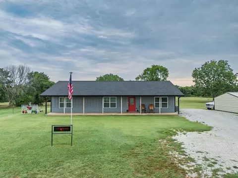 36904 New Hope Rd, Tecumseh, OK 74873