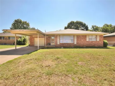 204 N 29th St, Duncan, OK 73533