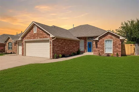 2613 Jefferson Dr, Moore, OK 73160