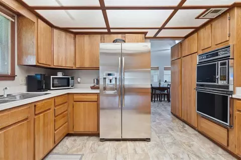 Kitchen - 111 E Hughbert St, Norman, OK 73069 photo 7 of 7