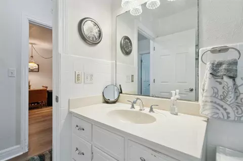 Bath - 111 E Hughbert St, Norman, OK 73069 photo 3 of 3