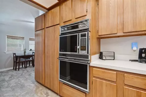 Kitchen - 111 E Hughbert St, Norman, OK 73069 photo 6 of 7