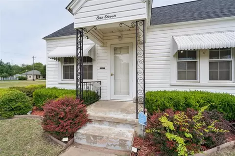 Exterior - 111 E Hughbert St, Norman, OK 73069 photo 3 of 10