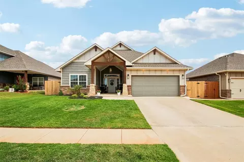 11225 SW 30th St, Yukon, OK 73099