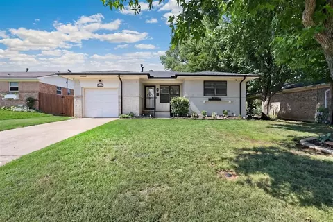 6205 SE 9th St, Oklahoma City, OK 73110