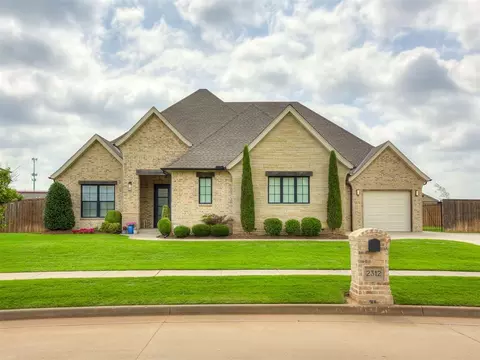 2312 Stone Mill Ct, Yukon, OK 73099