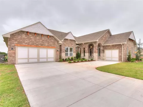 4046 Black Rock Ln, Newcastle, OK 73065