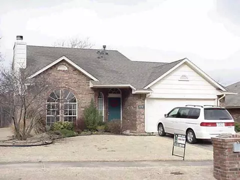 416 Coalbrook, Norman, OK 73071 photo 1