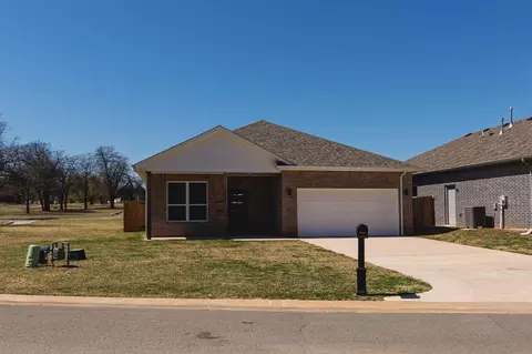 629 Remington Ave, Jones, OK 73049