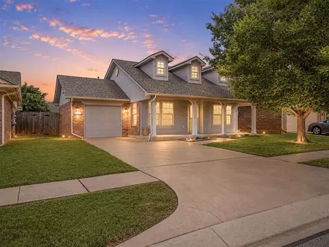 801 Ga Zump Dr, Norman, OK 73069