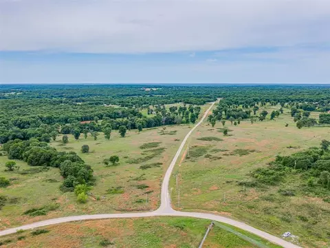 31964 Red Hawk Dr, Wanette, OK 74878
