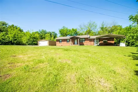 Exterior - 342302 E 1070 Rd, Meeker, OK 74855 photo 5 of 12