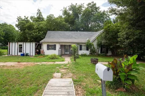 114 N 6th St, Yukon, OK 73099