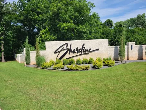 14201 Shoreline Blvd, Edmond, OK 73013