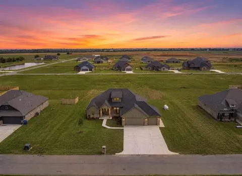 8622 Beth Ln, El Reno, OK 73036