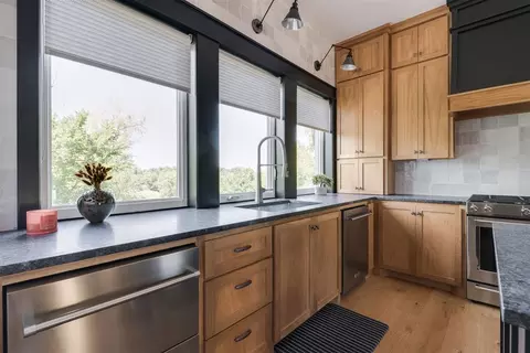 Kitchen - 29761 Memory Ln, Norman, OK 73072 photo 5 of 7
