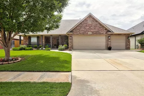 3102 Tara Ln, Norman, OK 73069