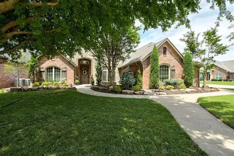 712 Trisha Ln, Norman, OK 73072
