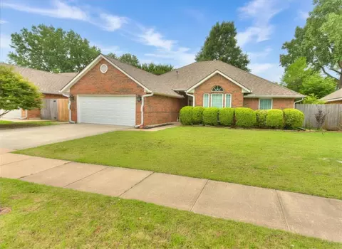 4016 Mayfair Dr, Norman, OK 73072