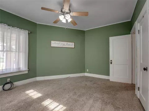 Bedroom - 320 E Washington Ave, Guthrie, OK 73044 photo 3 of 6