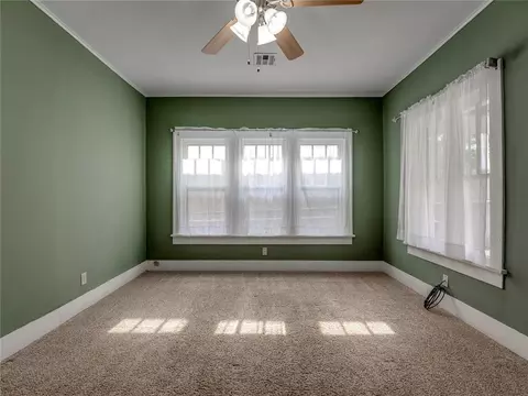 Bedroom - 320 E Washington Ave, Guthrie, OK 73044 photo 2 of 6