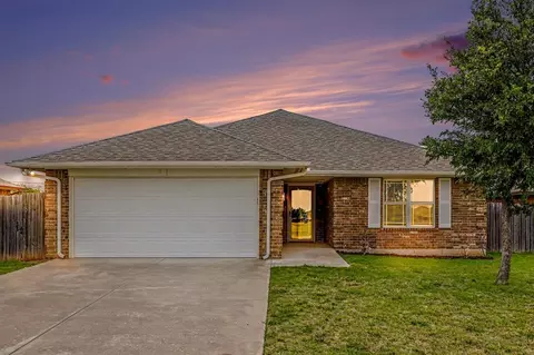 7308 Park Meadow Dr, Oklahoma City, OK 73132