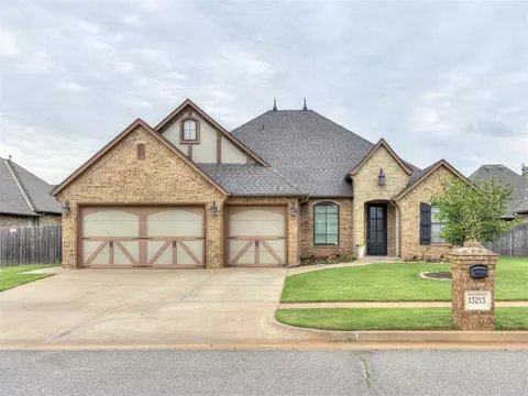 13213 NW 5th St, Yukon, OK 73099