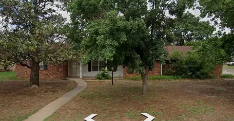 1537 Pine Ave, Weatherford, OK 73096