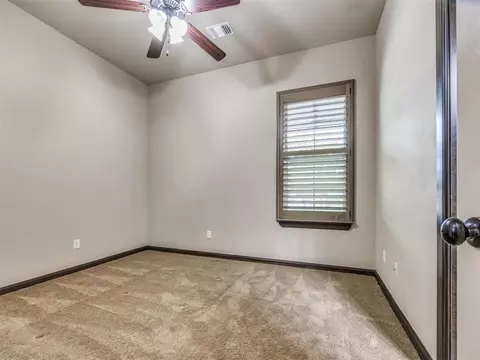 Bedroom - 4232 Hackney Wick Rd, Norman, OK 73072 photo 3 of 8