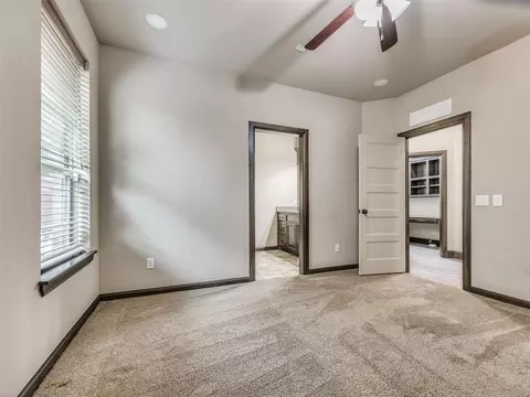 Bedroom - 4232 Hackney Wick Rd, Norman, OK 73072 photo 5 of 8