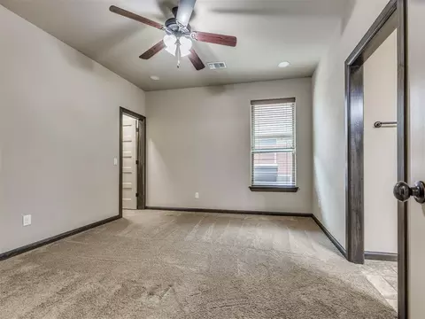 Bedroom - 4232 Hackney Wick Rd, Norman, OK 73072 photo 4 of 8