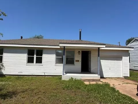 2208 Jane St, Ponca City, OK 74601