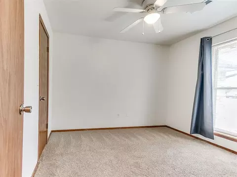 Bedroom - 4308 Trinity Dr, Shawnee, OK 74804 photo 4 of 6