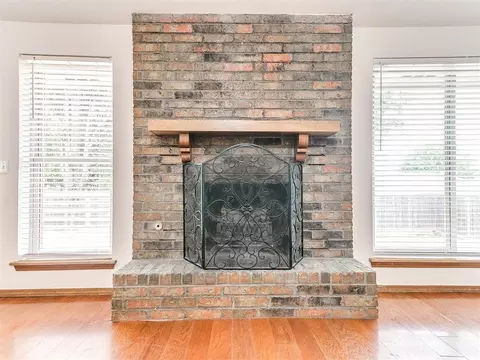 Living - 4308 Trinity Dr, Shawnee, OK 74804 photo 6 of 7