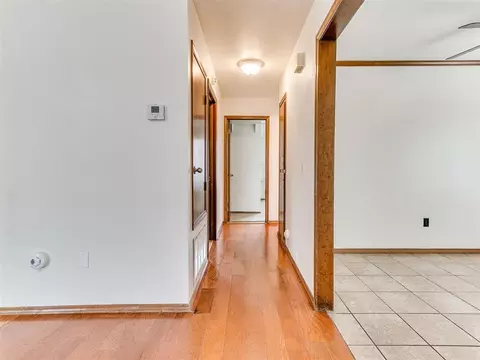Entry Way - 4308 Trinity Dr, Shawnee, OK 74804 photo 2 of 2