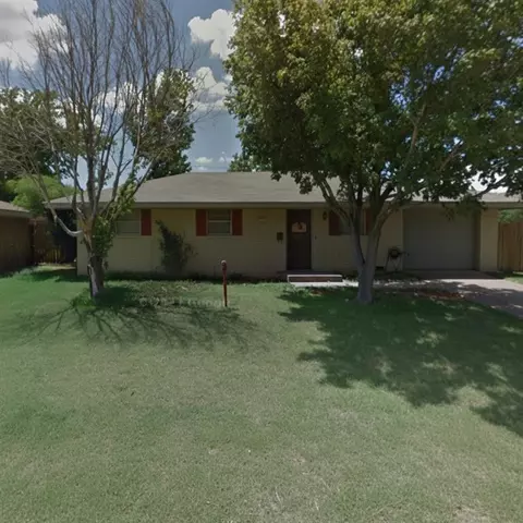 513 N 1st St, Weatherford, OK 73096