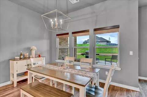Dining - 8917 E Brian Ln, Yukon, OK 73099 photo 1 of 1