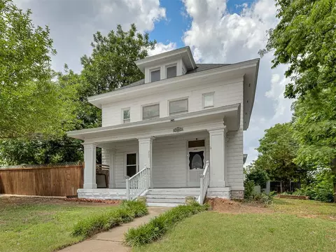 202 S Roberts Ave, El Reno, OK 73036