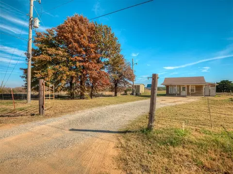 335827 E Winding Rd, Mcloud, OK 74851