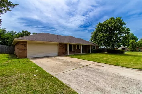 740 Buckwood Dr, Choctaw, OK 73020