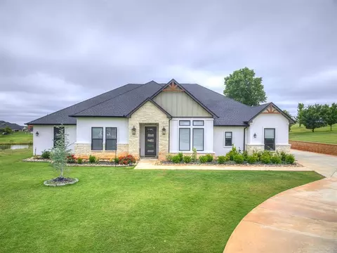 2271 Jackson Ln, Blanchard, OK 73010