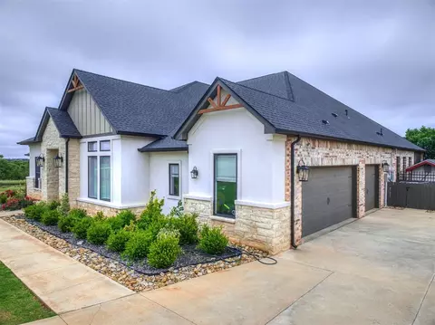 2271 Jackson Ln, Blanchard, OK 73010