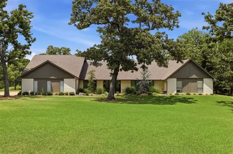 43430 Hickory Dr, Tecumseh, OK 74873