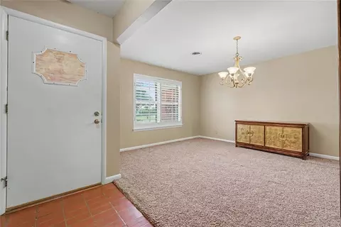 Entry Way - 345 Lakeside Dr, Altus, OK 73521 photo 1 of 4