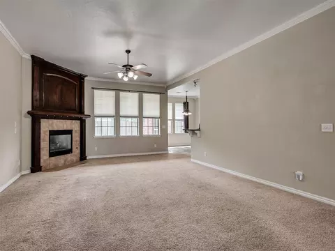 Living - 417 Summit Bnd, Norman, OK 73071 photo 2 of 4