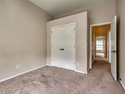Bedroom - 417 Summit Bnd, Norman, OK 73071 photo 7 of 14