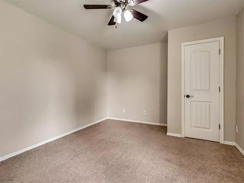 Bedroom - 417 Summit Bnd, Norman, OK 73071 photo 13 of 14