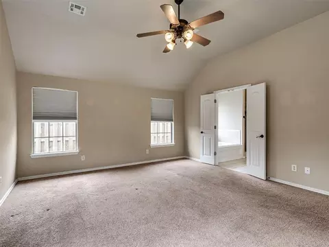 Bedroom - 417 Summit Bnd, Norman, OK 73071 photo 2 of 14